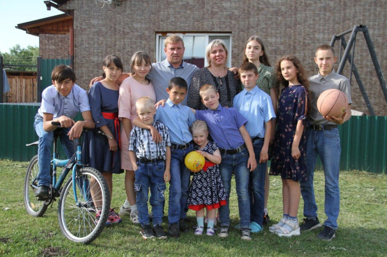Муниципальные служащие могут принять участие в премии «Служение». Её вручают самым инициативным главам поселений, которые реально улучшают условия жизни своих земляков.. Муниципальные служащие могут принять участие в премии «Служение». Её вручают самым инициативным главам поселений, которые реально улучшают условия жизни своих земляков..